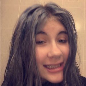 Meet your Posher, Anika